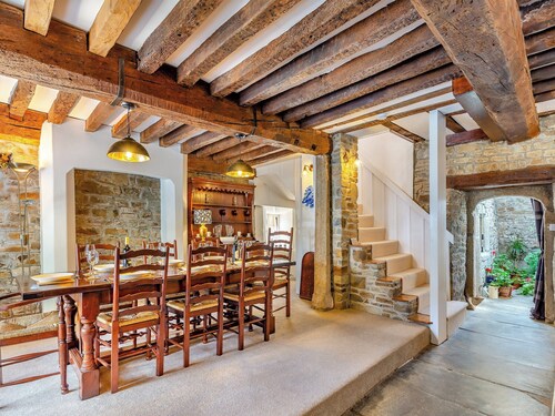 4 bedroom accommodation in Stratton, near Bude