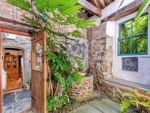 Exterior detail - 4 bedroom accommodation in Stratton, near Bude (Stratton, near Bude)