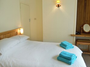 1 chambre, Wi-Fi gratuit, draps fournis