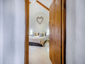 1 bedroom, free WiFi, bed sheets - 1 bedroom accommodation in Sloothby, near Alford (Sloothby, near Alford)