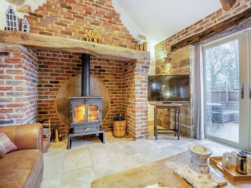 1 bedroom accommodation in Sloothby, near Alford