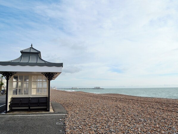 Fishing - 2 bedroom accommodation in Worthing (Worthing)