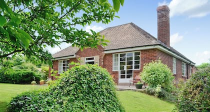 3 bedroom accommodation in Ruckhall, Eaton Bishop, near Hereford