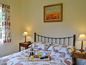 3 bedrooms, free WiFi, bed sheets - 3 bedroom accommodation in Ruckhall, Eaton Bishop, near Hereford (Ruckhall, Eaton Bishop, near Hereford)
