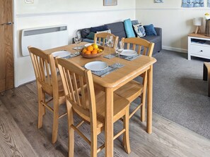 Dining - 1 bedroom accommodation in Happisburgh (Happisburgh)