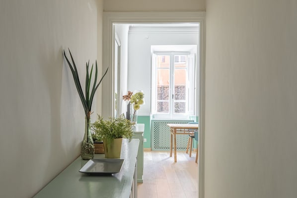 Interior - Via Giulia Charming Apartment (Roma)
