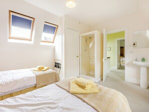 4 Schlafzimmer, kostenloses WLAN, Bettwäsche