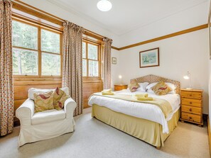 4 soverom, wi-fi (inkludert) og sengetøy