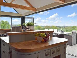 Dining - 5 bedroom accommodation in Llangoedmor, near Cardigan (Llangoedmor, near Cardigan)