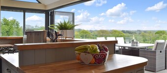 5 Schlafzimmer Unterkunft in Llangoedmor, near Cardigan