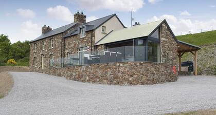 5 bedroom accommodation in Llangoedmor, near Cardigan