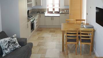 Lave-vaisselle, chaise haute