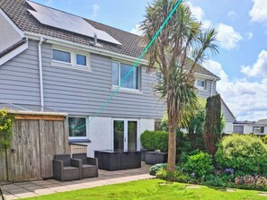 Terrace/patio - 3 bedroom accommodation in Newquay (Newquay)