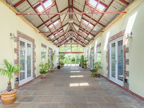 3 bedroom accommodation in Great Hatfield, near Hornsea