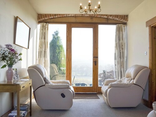 FOXCOTE NEW COURT FARM