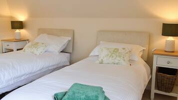 3 chambres, Wi-Fi gratuit, draps fournis
