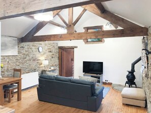 Fireplace - 1 bedroom accommodation in Cutthorpe, near Chesterfield (Cutthorpe, near Chesterfield)