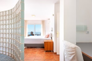 Details - Casa Pamela | Spacious Family Villa with Two Private Pools, One Heated, & Sea Views in Benalmadena Pueblo (Benalmádena)