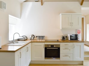 High chair - 1 bedroom accommodation in Binbrook, near Market Rasen (Binbrook, near Market Rasen)