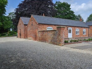 Exterior - 1 bedroom accommodation in Binbrook, near Market Rasen (Binbrook, near Market Rasen)