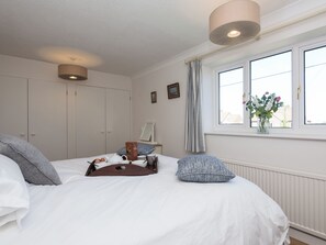 3 chambres, Wi-Fi gratuit, draps fournis