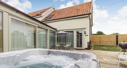 Woodcrest Barn Cottage - UKC1065