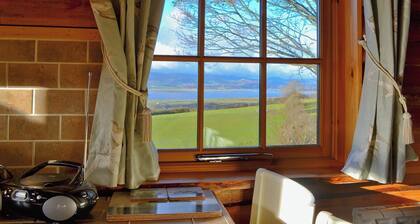 2 bedroom accommodation in Askam-in-Furness, near Ulverston