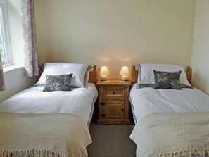3 bedrooms, WiFi, bed sheets