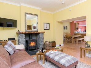 Warm and inviting living room | Grace&rsquo;s Cottage - Invertrossachs Estate Cottages, Invertrossachs, near Callander - 4 bedroom accommodation in Invertrossachs, near Callander (Invertrossachs, near Callander)