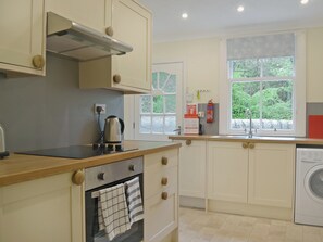 Dishwasher, cookware/dishes/utensils