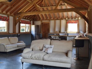 Living area - Little Barn - UKC2539 (Midgham, near Fordingbridge)