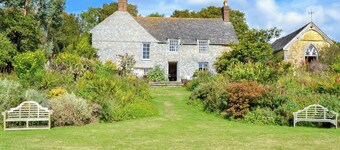 5 bedroom accommodation in Manaccan, Helford and The Lizard Peninsula