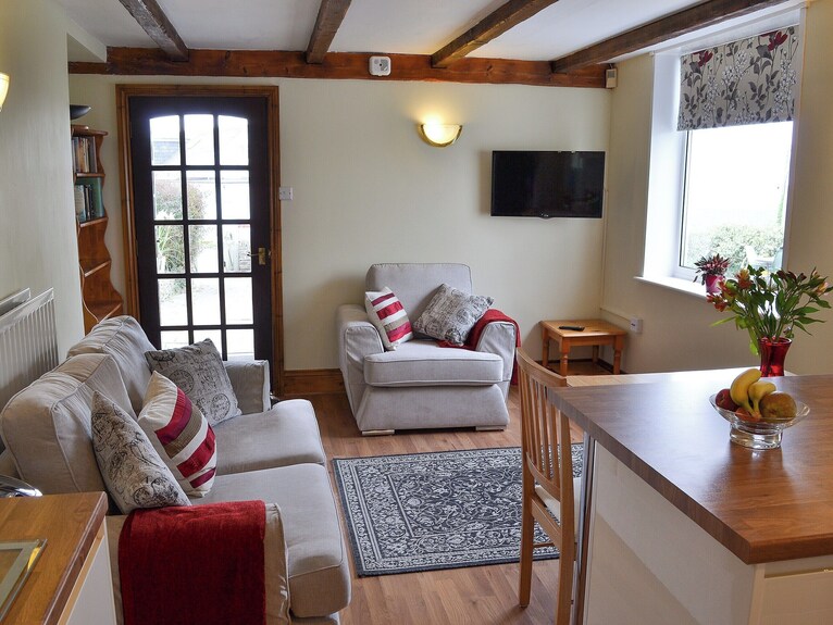 1 Bedroom Accommodation In Mawgan Porth, Near Newquay - Mawgan Porth