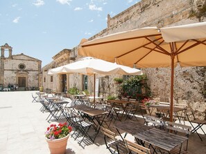 Outdoor dining - I LOVE SICILY, VILLA WITH SEA VIEW (Sicilia)