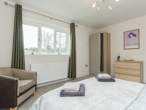 4 chambres, Wi-Fi gratuit, draps fournis