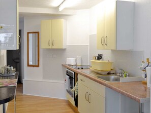 High chair, freezer - Ashbury Tor - UKC1922 (Maidencombe, near Torquay)