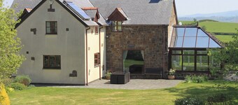 5 bedroom accommodation in Aberhafesp, near Newtown