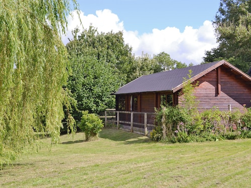 2 bedroom accommodation in Scarning, near Dereham