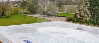 1 bedroom accommodation in Dyffryn Ardudwy, near Barmouth