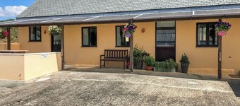 2 bedroom accommodation in St Keverne, near Helston