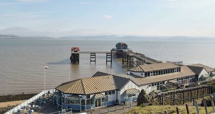 2 bedroom accommodation in Rhos, near Pontardawe