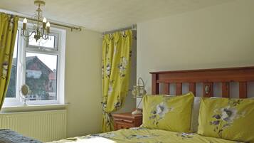 2 bedrooms, free WiFi, bed sheets