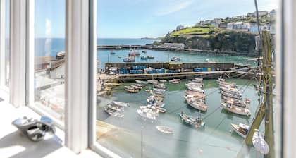 2 bedroom accommodation in Mevagissey