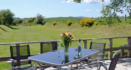 3 bedroom accommodation in Bridge of Dee, near Castle Douglas