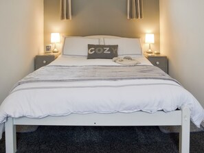1 quarto, Wi-Fi de cortesia, roupa de cama