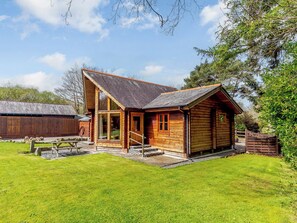 Exterior - 2 bedroom accommodation in Trevarren, near Newquay (Trevarren, near Newquay)