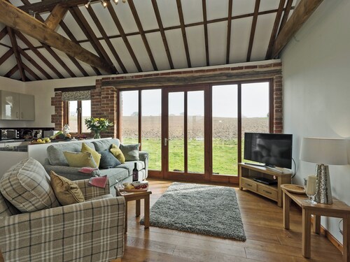 3 bedroom accommodation in Skeyton, near North Walsham