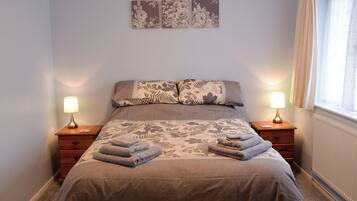 3 bedrooms, free WiFi, bed sheets
