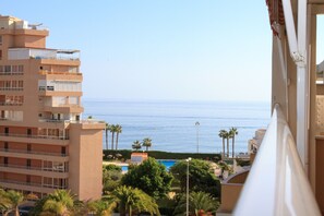 Property grounds - Penthouse Ana - walking distance to beach and restaurants (Algarrobo)