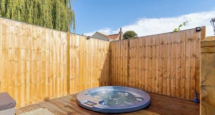 2 bedroom accommodation in Wheldrake, near York